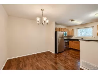 Photo #6: 2308487 Listing