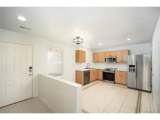 Photo #5: 2309176 Listing