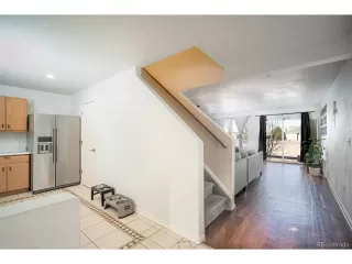 Photo #6: 2309176 Listing