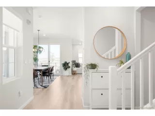 Photo #5: 2310962 Listing