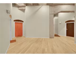 Photo #4: 2311018 Listing 