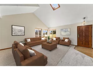 Photo #3: 2312646 Listing 