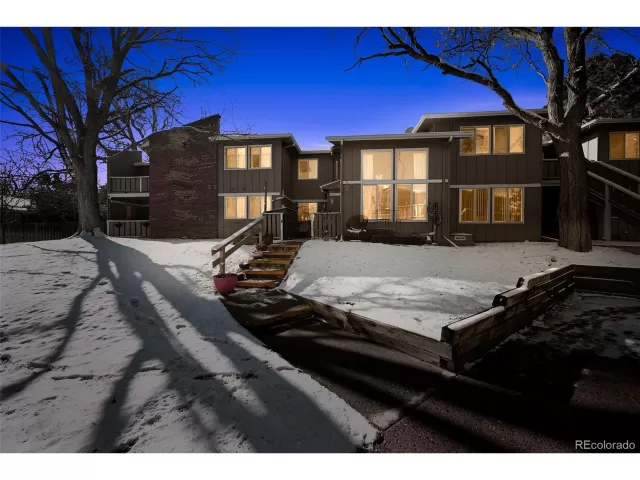 MLS: 2312840 Condo For Sale