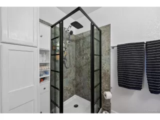 Photo #4: 2312840 Listing