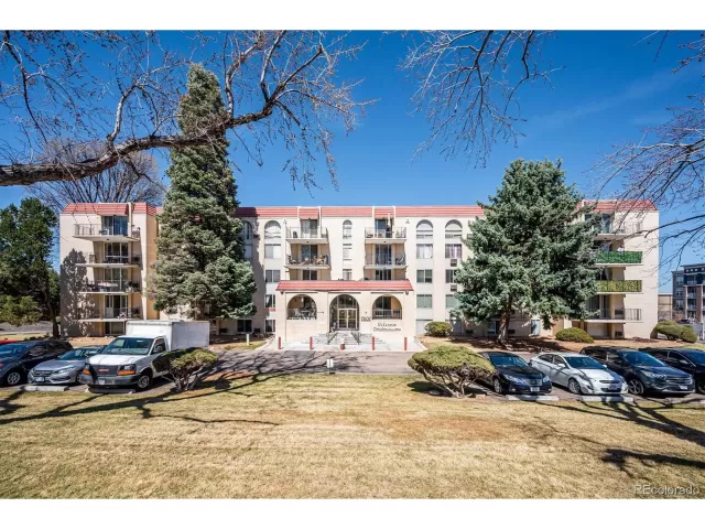 MLS: 2313192 Condo For Sale