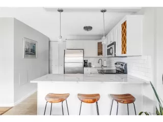 Photo #6: 2313210 Listing