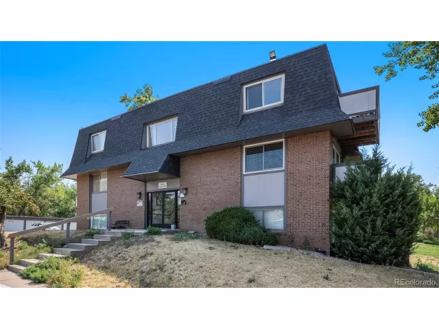 MLS: 2313995 Condo For Sale