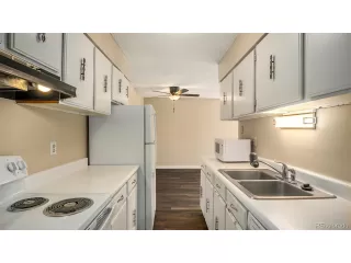 Photo #5: 2313995 Listing