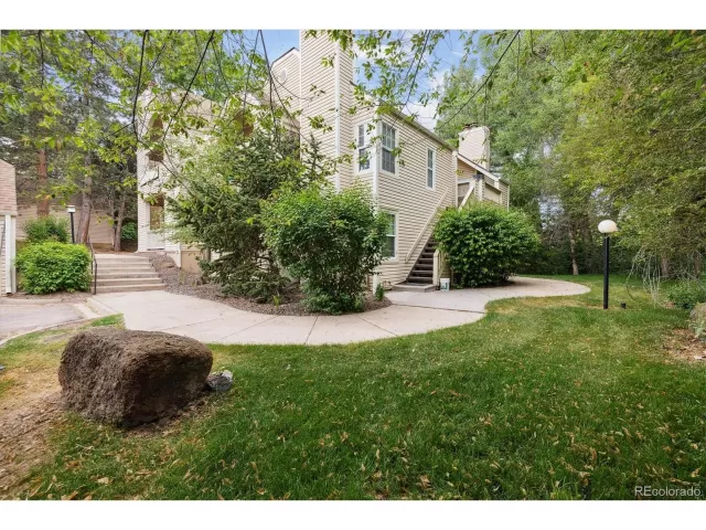 MLS: 2314708 Condo For Sale