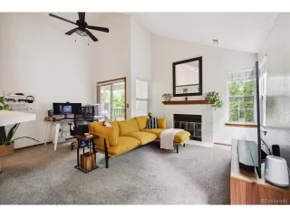 Photo #2: 2314708 Listing