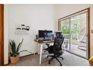 Photo #6: 2314708 Listing