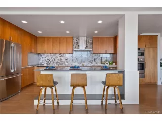 Photo #2: 2314772 Listing 