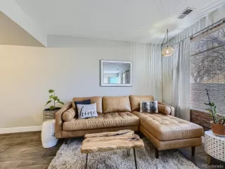 Photo #5: 2317787 Listing 