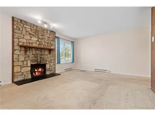 Photo #4: 2318492 Listing 