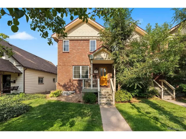 MLS: 2318495 Condo For Sale