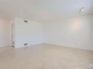 Photo #2: 2320681 Listing 