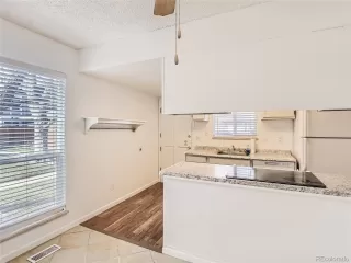 Photo #3: 2320681 Listing 