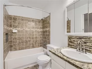 Photo #6: 2320681 Listing 