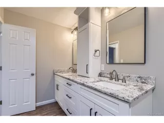 Photo #6: 2320958 Listing