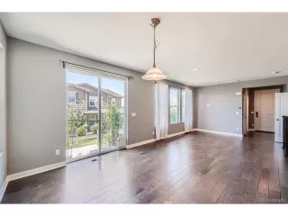 Photo #2: 2321987 Listing