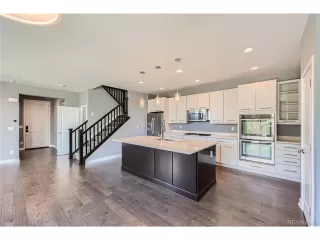 Photo #3: 2321987 Listing