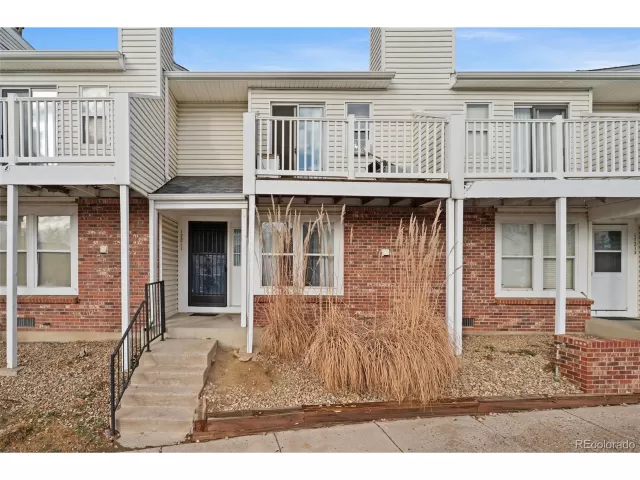 MLS: 2322475 Condo For Sale