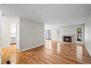 Photo #2: 2322702 Listing 