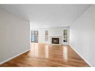 Photo #3: 2322702 Listing 