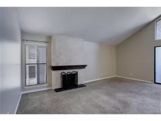 Photo #6: 2324417 Listing