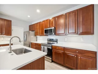 Photo #6: 2325044 Listing 