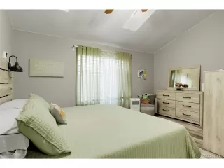 Photo #3: 2325620 Listing