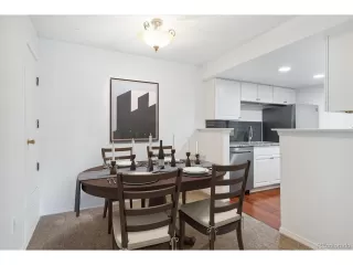 Photo #4: 2326412 Listing