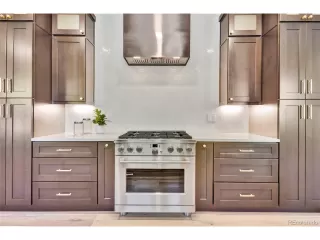 Photo #5: 2327363 Listing