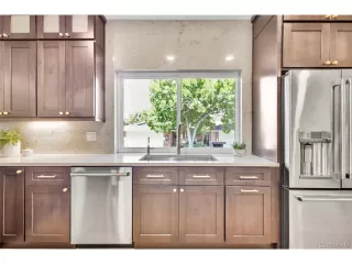 Photo #6: 2327363 Listing