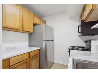 Photo #3: 2330883 Listing