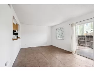 Photo #5: 2330883 Listing