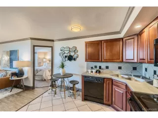 Photo #6: 2331157 Listing