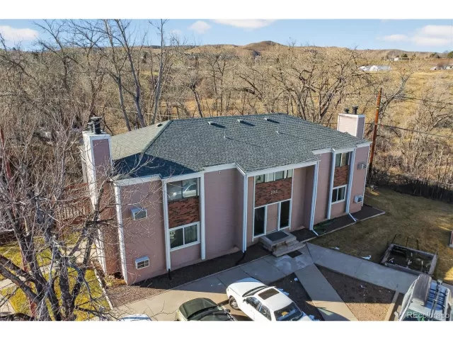 MLS: 2332384 Condo For Sale