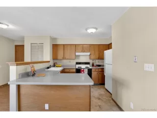 Photo #6: 2332384 Listing 