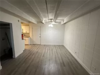 Photo #5: 2332448 Listing