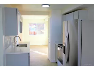 Photo #5: 2334129 Listing 
