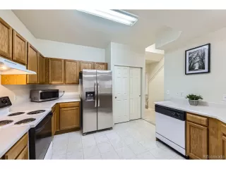 Photo #4: 2334313 Listing