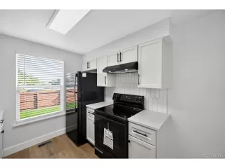 Photo #2: 2334542 Listing 