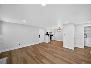 Photo #5: 2334542 Listing 