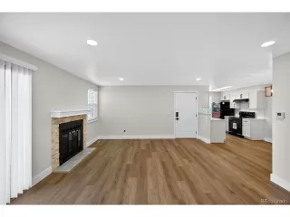 Photo #6: 2334542 Listing 