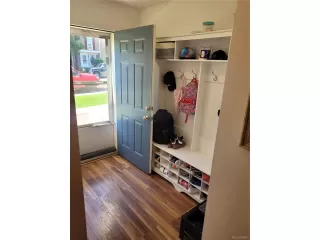 Photo #5: 2334588 Listing