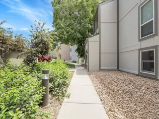 Photo #3: 2335265 Listing