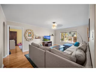 Photo #5: 2335344 Listing