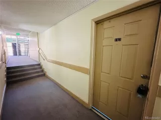 Photo #2: 2335629 Listing