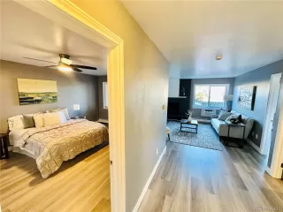 Photo #6: 2335629 Listing